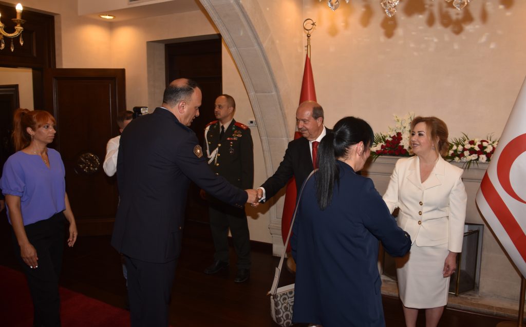 Cumhurbaşkanı Tatar ve eşi halkla bayramlaşacak