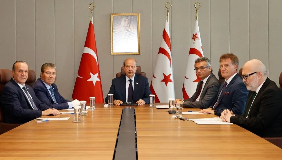 Tatar, siyasi parti başkanlarıyla görüşüyor