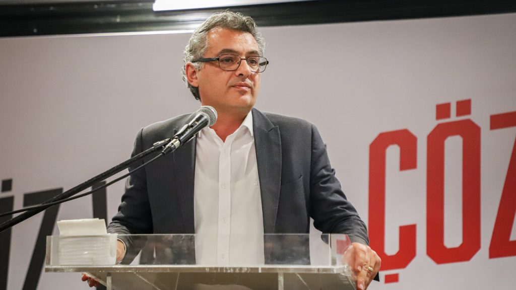 Erhürman: “Değişime hızla hazırlanmak gerekiyor”