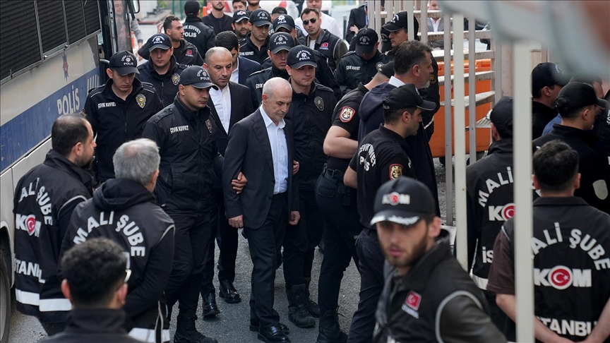 Türkiye’de Büyükçekmece Belediyesine yönelik yolsuzluk soruşturmasında 4 şüpheli hakkında gözaltı kararı