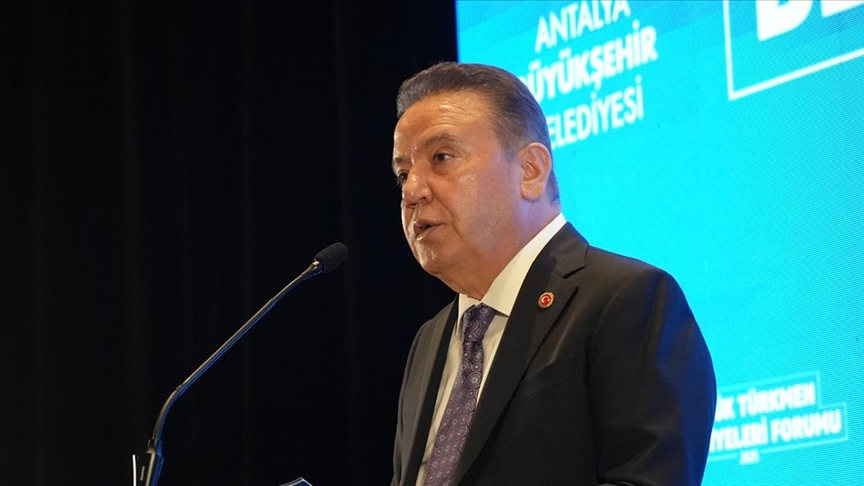 Antalya Büyükşehir Belediye Başkanı Böcek tutuklandı