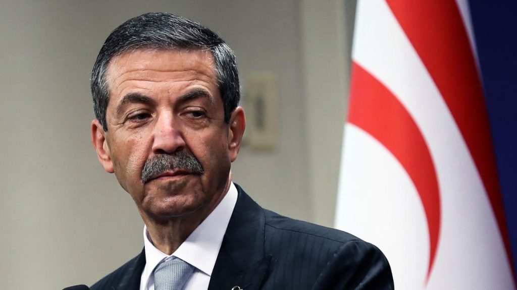 Dışişleri Bakanı Tahsin Ertuğruloğlu, şehitler için taziye mesajı yayımladı