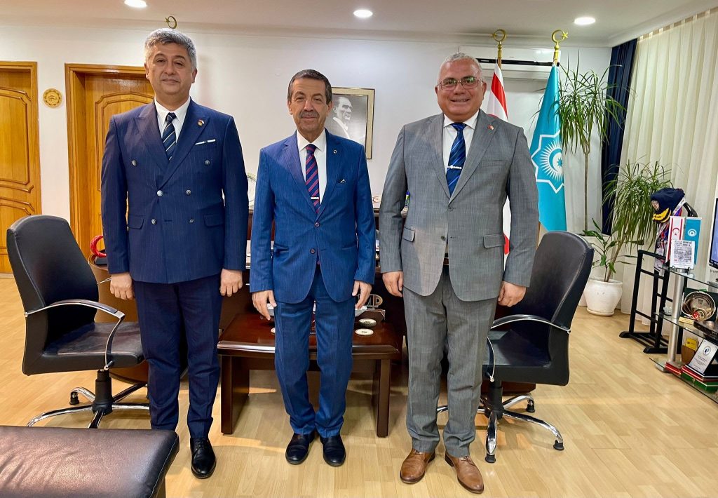 Dışişleri Bakanı Ertuğruloğlu, Karaca ve Balaban’ı kabul etti