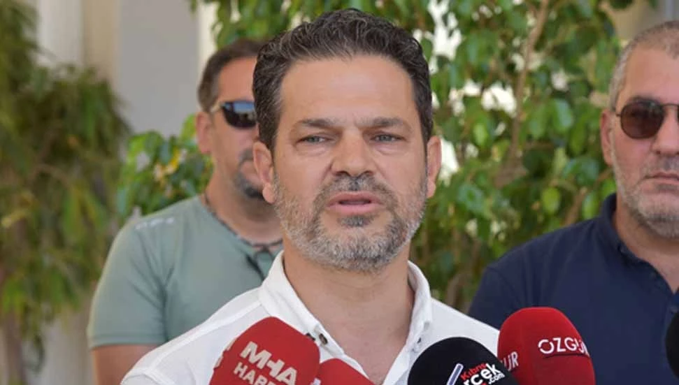 Hoşkara’dan Üstel’e: DAÜ’de sürdürülebilirlik hedefi yanlış yönetim kararlarıyla bozuluyor