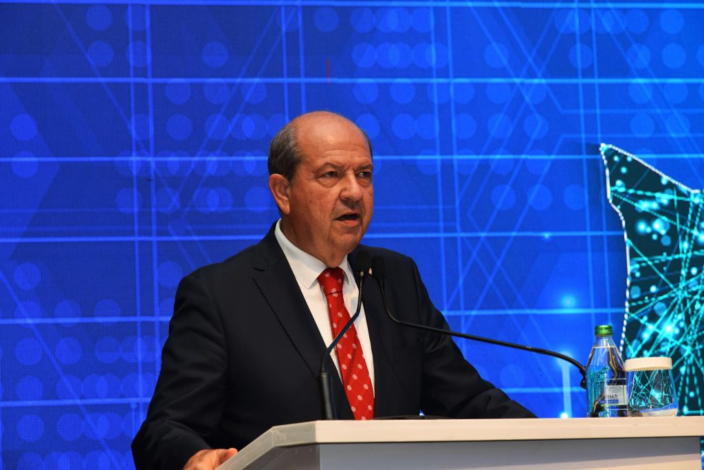 Tatar: “KKTC Fiber Dönüşüm protokolü, ülkeyi izolasyonlar ve ambargolarla engellemeye çalışanlara güçlü bir cevap niteliği taşıyor”