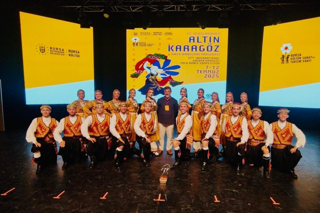 FOGEM, 37. Uluslararası Altın Karagöz Halk Dansları Yarışması’ndan üçüncülükle döndü