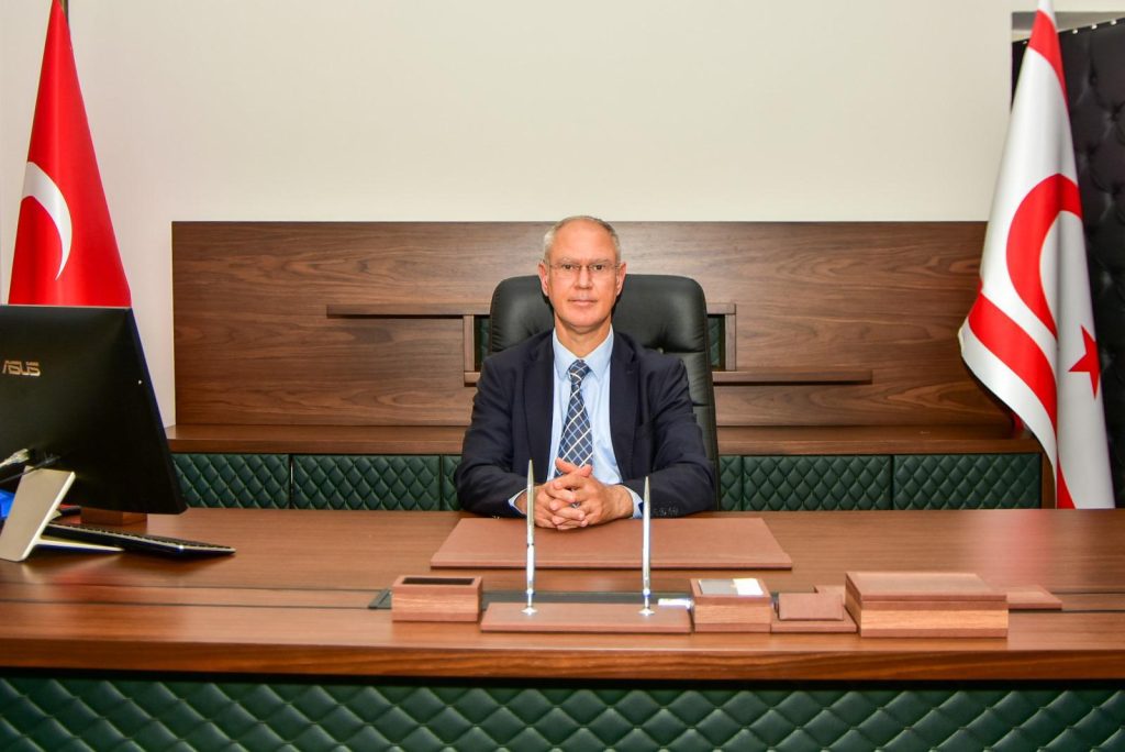 Hasipoğlu, FETÖ darbe girişimi ile Kıbrıs darbesinin yıldönümü dolayısıyla mesaj yayımladı