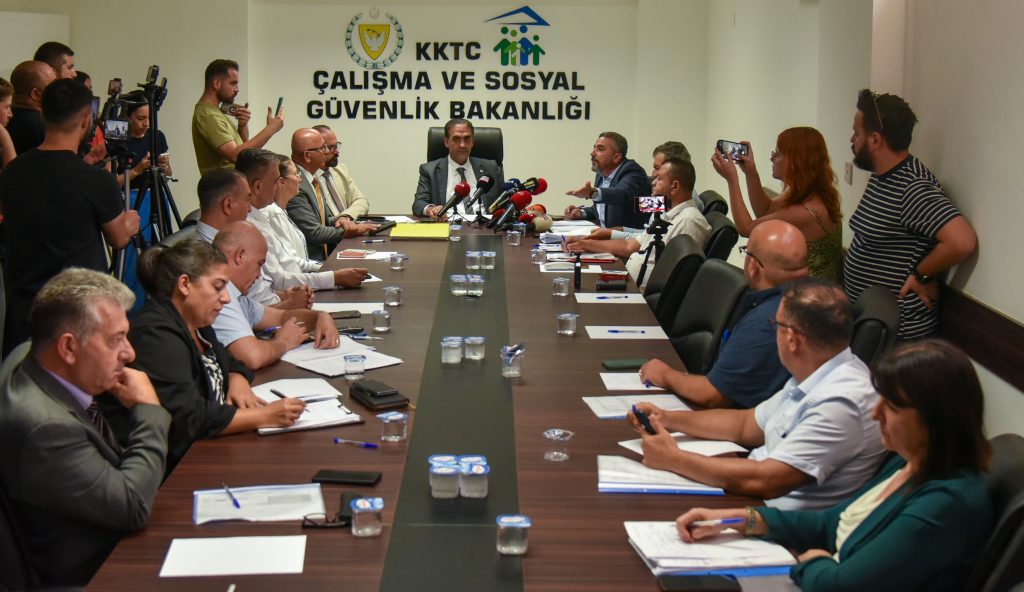 Asgari Ücret Saptama Komisyonu yeniden toplandı… Yeni asgari ücret pazartesi açıklanacak