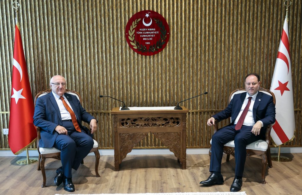 Öztürkler, Türkiye’den gelen siyasi parti temsilcilerini kabul etti