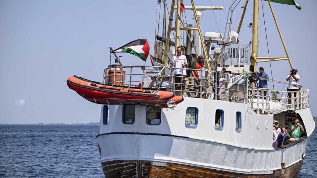 Özgürlük Filosu’nun Handala gemisi, teknik aksaklıklarını giderip Gazze için yeniden yola çıktı