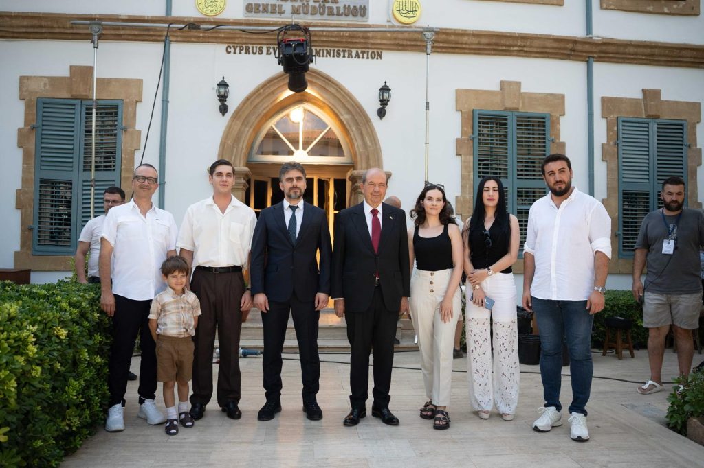 “Ayşe Tatile Çıktı” filminin çekimleri bugün başladı