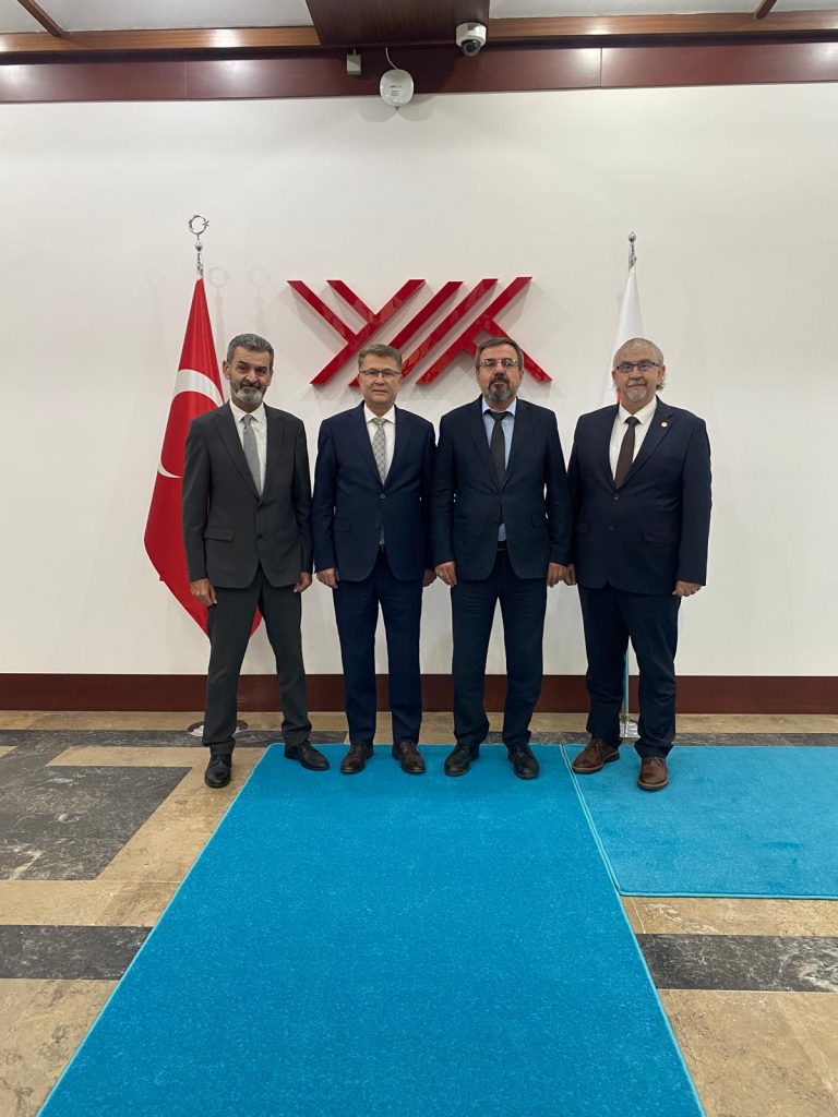 AÖA, YÖK akreditasyonu için ilk adım atıldı