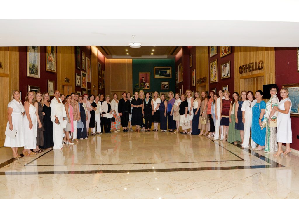 Sibel Tatar, Kuzey Kıbrıs Kadın Örgütleri Ağı’na bağlı dernek ziyaretlerine Lefkoşa’da devam etti