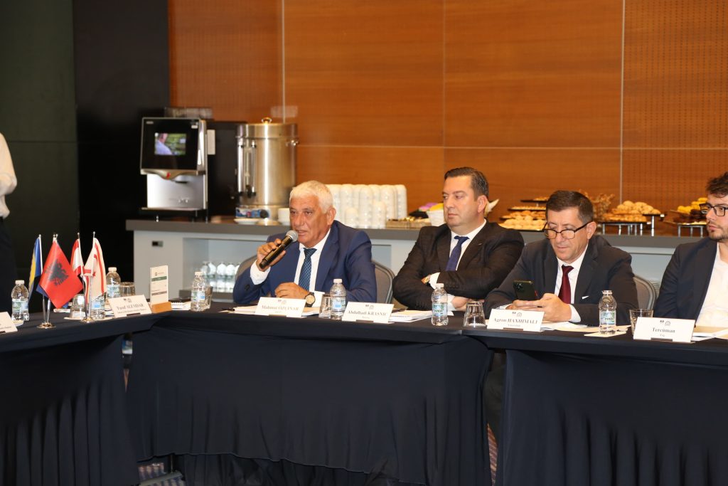 Özçınar TDBB Yönetim Kurulu toplantısına katıldı