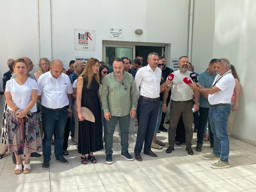 KTAMS, KAMUSEN ve Kamu-İş Resmi Kabz Memurluğu ve Mukayyitlik Dairesi önünde eylem yaptı