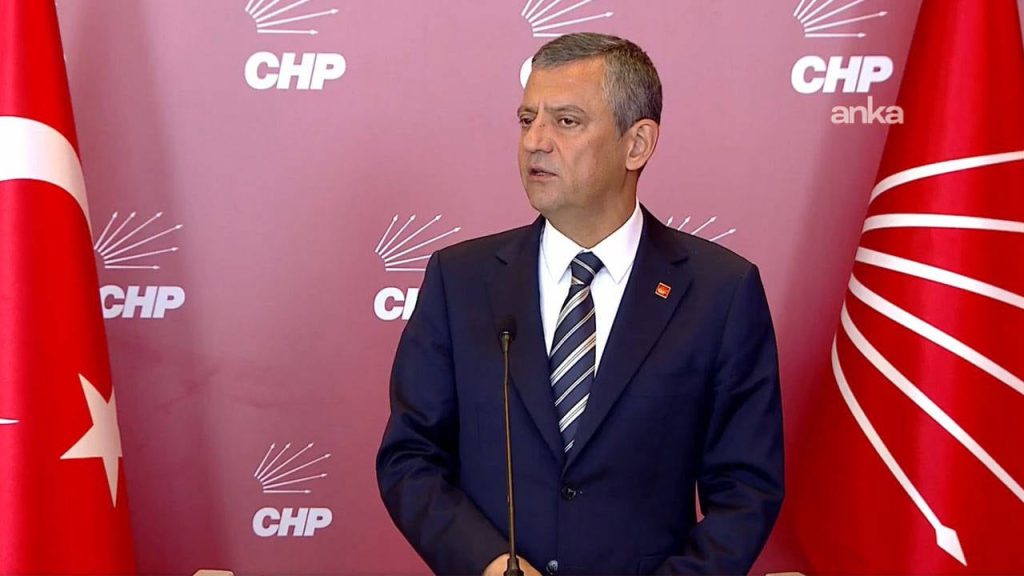 Özgür Özel: “Kıbrıs ‘yavru vatan’ değildir; kardeş vatandır”