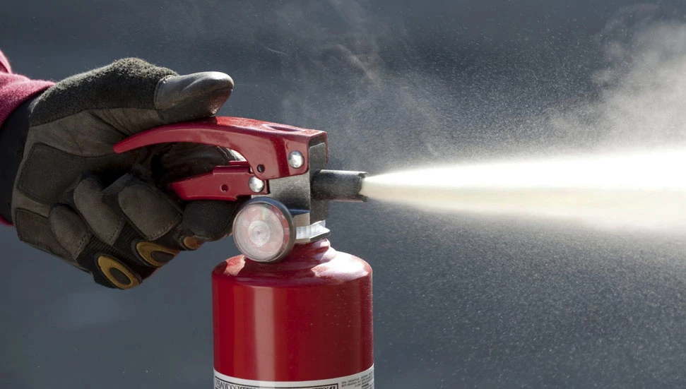 İSG-BİR: İşyerlerindeki yangın güvenliği önlemleri acilen gözden geçirilmeli