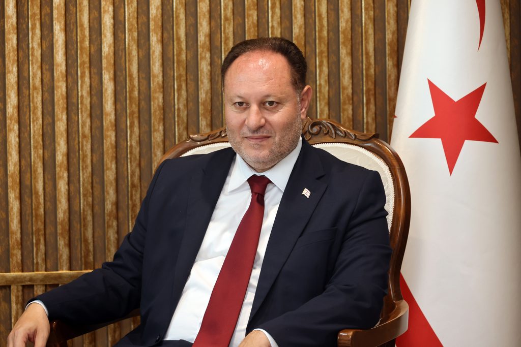 Öztürkler:” Hristodulidis’in Türk yargısının kararları hakkındaki açıklaması, yargı bağımsızlığına ve halkımızın güvenliğine ciddi saygısızlık”