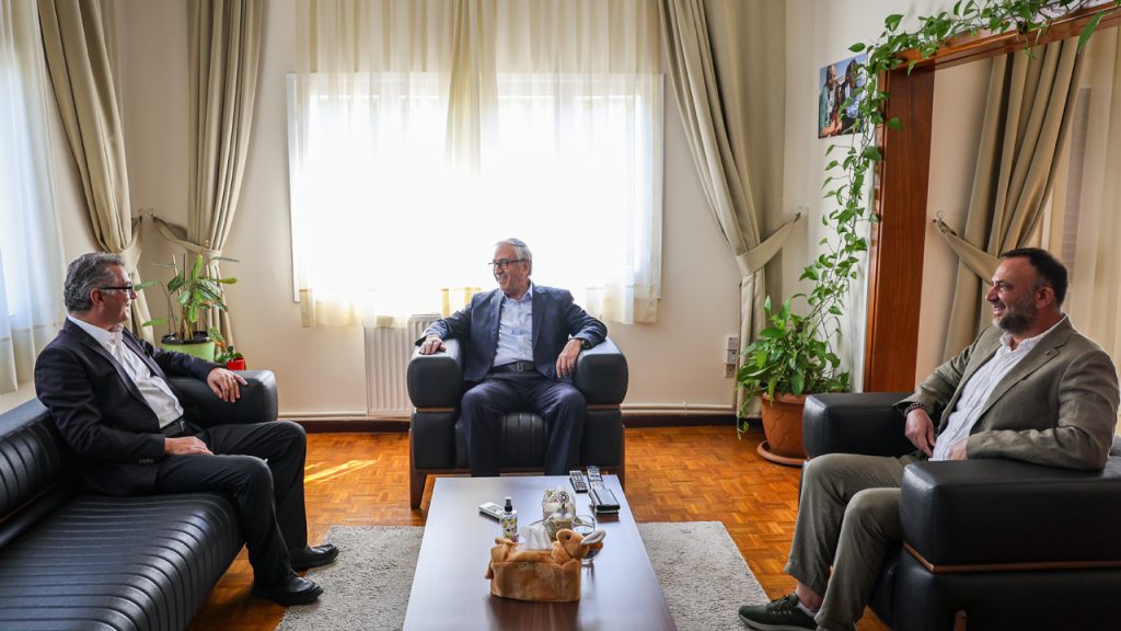 Erhürman’dan eski Cumhurbaşkanlarına ziyaret