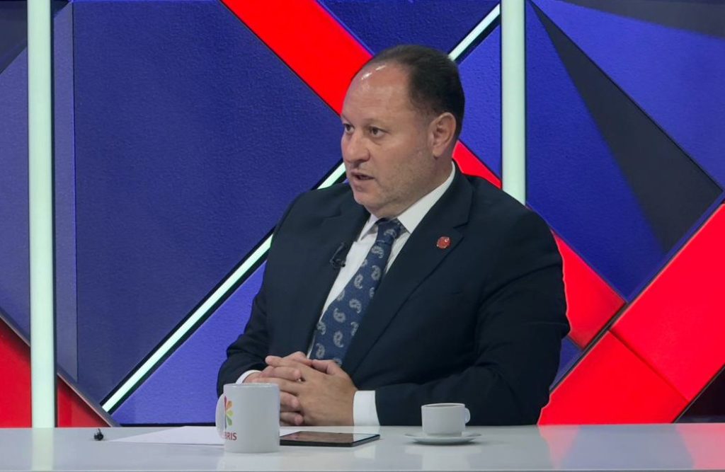 Meclis Başkanı Öztürkler: “Adadaki çözüm modeli net, iki devletli çözüm dışında bir formül mümkün değil”