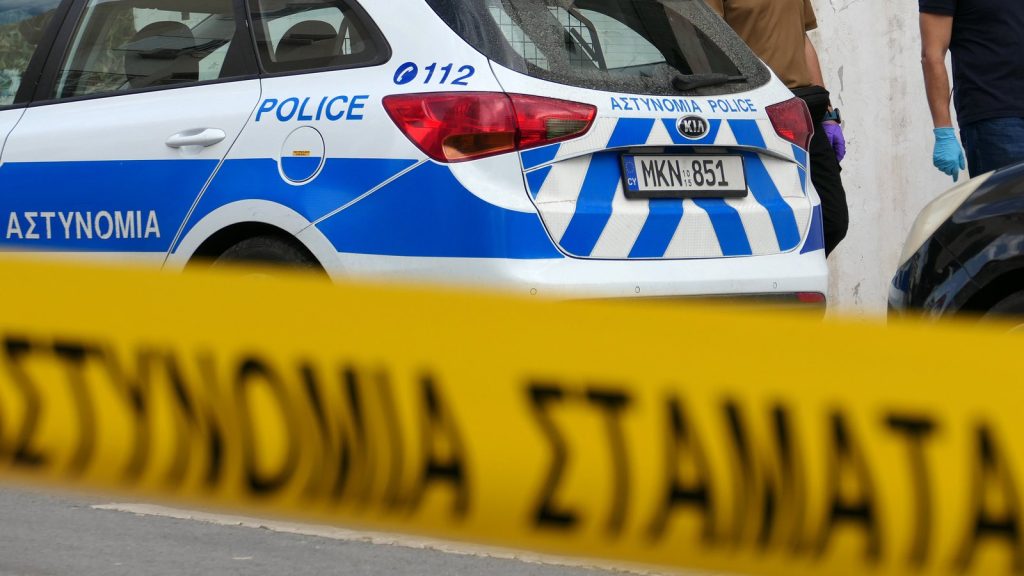 Güney Kıbrıs’ta cinayet girişimi…Tartıştığı şahsa arabayla çarptı