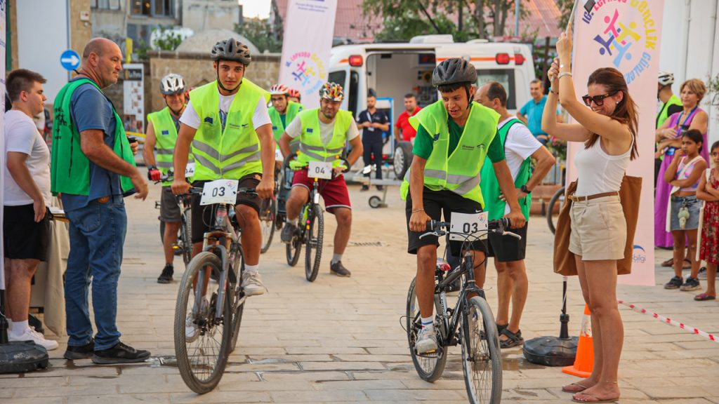 Lefkoşa’da “Velesbitnan Surlarçi Hazine Avı Yarışması” yapıldı