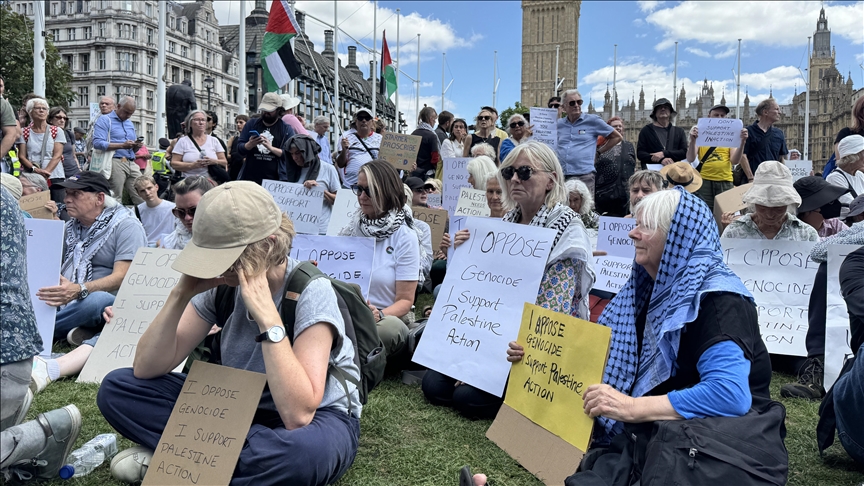 İngiltere’de yasaklı “Palestine Action” grubuna destek eyleminde gözaltı sayısı 466’ya çıktı