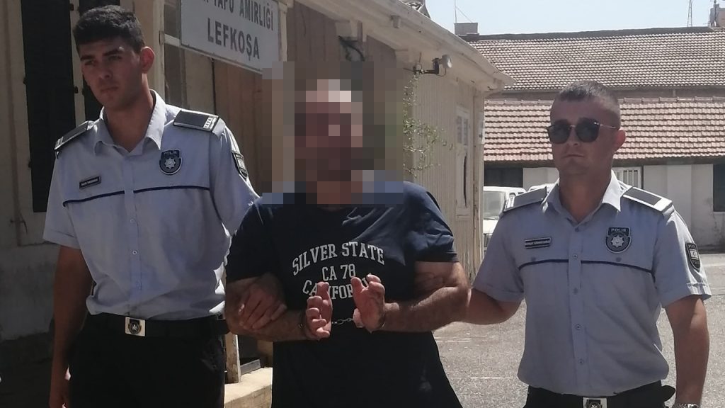 Otelin Banyosunu Parçaladı, Resepsiyonda Taşkınlık Yaptı