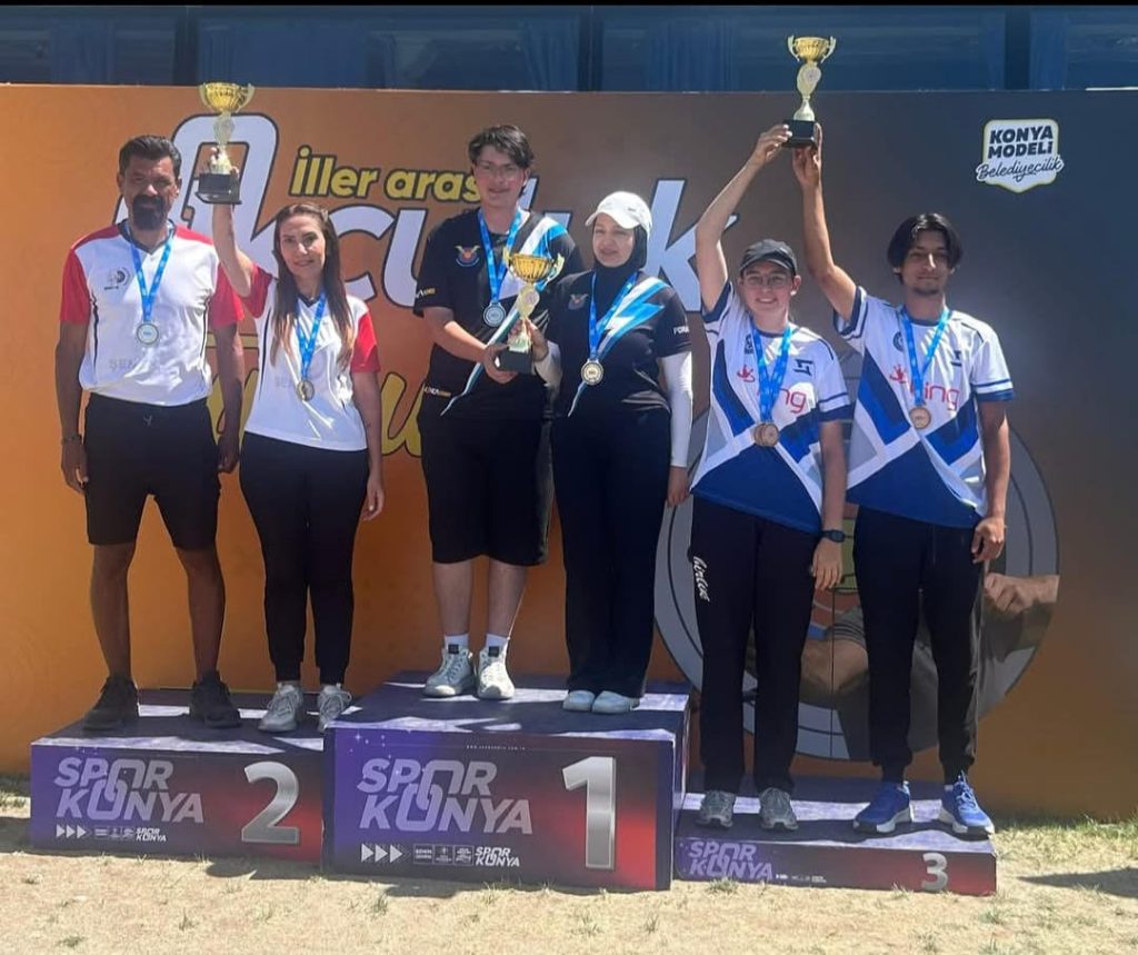 Cumhurbaşkanı Ersin Tatar, Türkiye’de okçuluk yarışmasında derece elde eden sporcuları tebrik etti