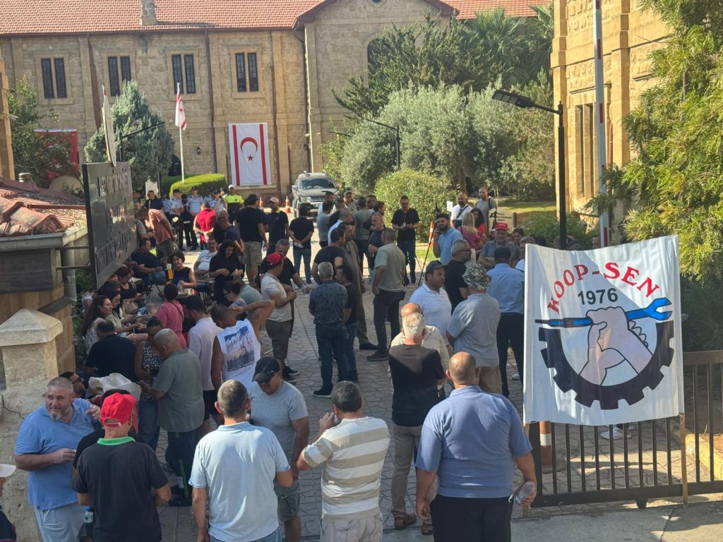 Kooperatif Merkez Bankası iştiraklerindeki grev sürüyor… Koop-Sen: “Kararlı mücadelemize devam edeceğiz”