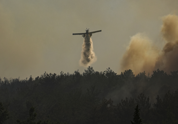 Türkiye’de orman yangınlarıyla mücadele sürüyor
