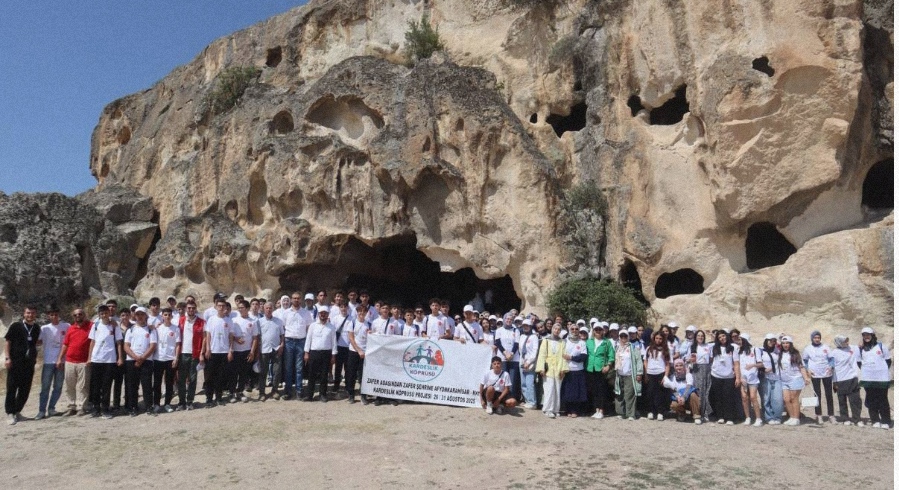 İlahiyat Koleji ve İmam Hatip Lisesi öğrencileri Afyonkarahisar’da bir araya geldi