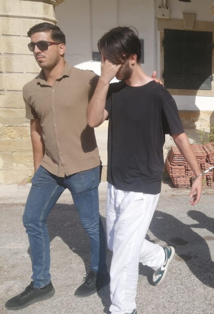 Sahte Kimlik, Sahte Belge, Kaçak Yaşam! Zanlı Mahkemede