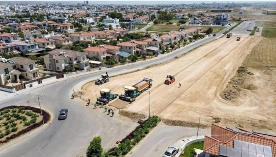 Amcaoğlu açıkladı: Yenikent’te yıllardır süren Özgür Özker Caddesi yol sorunu çözülüyor