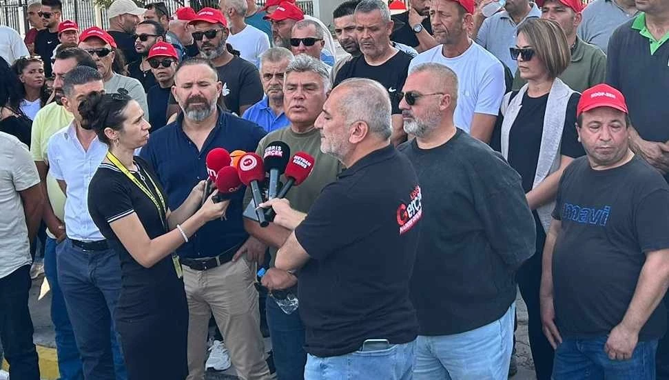 Mehmetali Güröz Başbakanlıkta: Görüşme devam ediyor