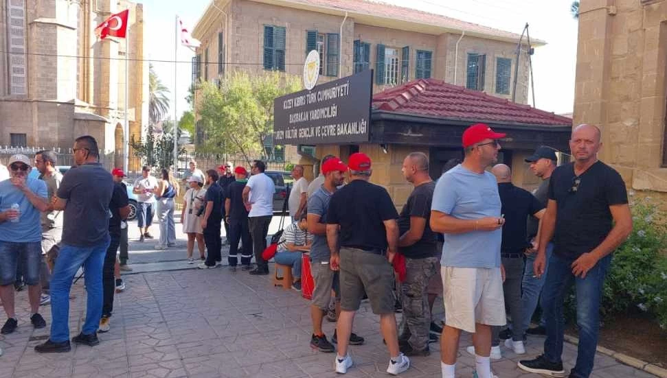 Koop-Sen’in üç iştirakteki grevi dördüncü gününde: Başbakan Yardımcılığı önünde açıklama yapılacak