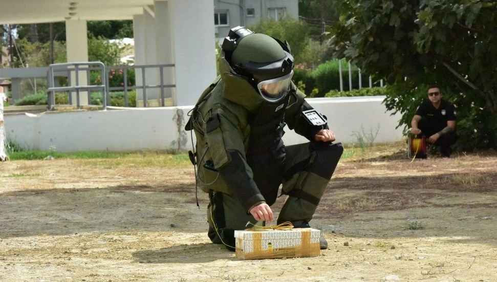 “İlk hatan son hatan olur” prensi: Polis bomba imha uzmanları için titizlik hayati öneme sahip