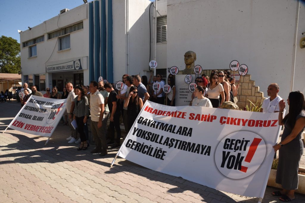 KTOEÖS, “Disiplin Tüzüğü’ne” karşı Atatürk Meslek Lisesi’nde uyarı grevi ve basın açıklaması yaptı