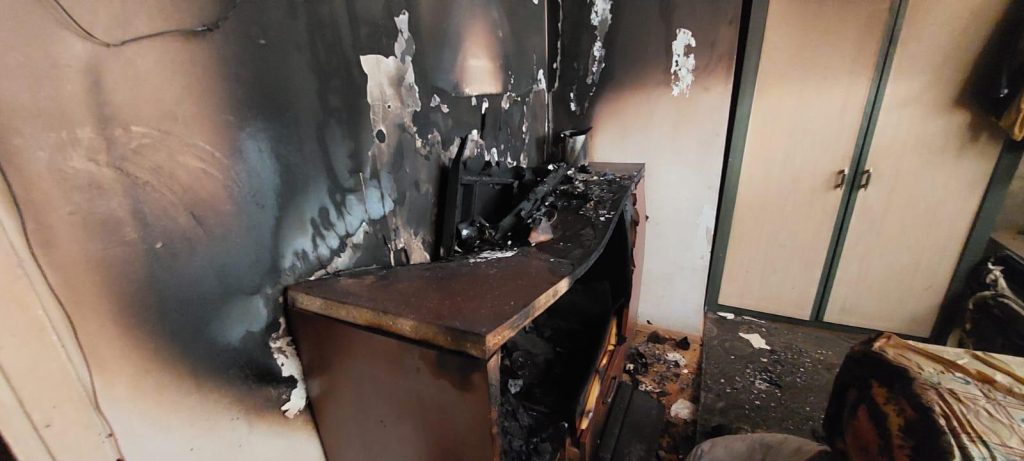 Çakmakla oynayan 6 yaşındaki çocuk yangına sebep oldu