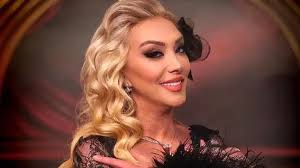 Şarkıcı Güllü hayatını kaybetti!