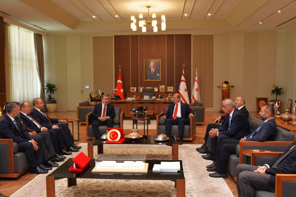 Cumhurbaşkanı Tatar, BBP Genel Başkanı Mustafa Destici ve heyetini kabul etti