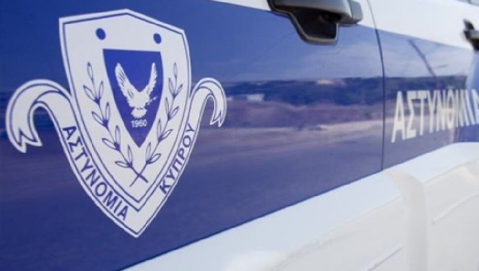 Rum polisi Derinya Kapısı’ndan Güney Kıbrıs’a geçmek isteyen bir Kıbrıslı Türkü gözaltına aldı