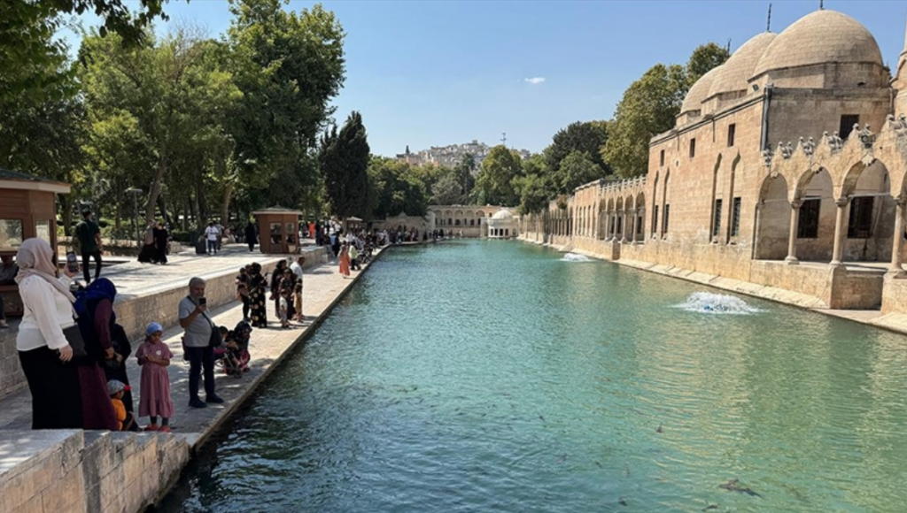 Şanlıurfa’da termometreler 49 dereceyi gösterdi