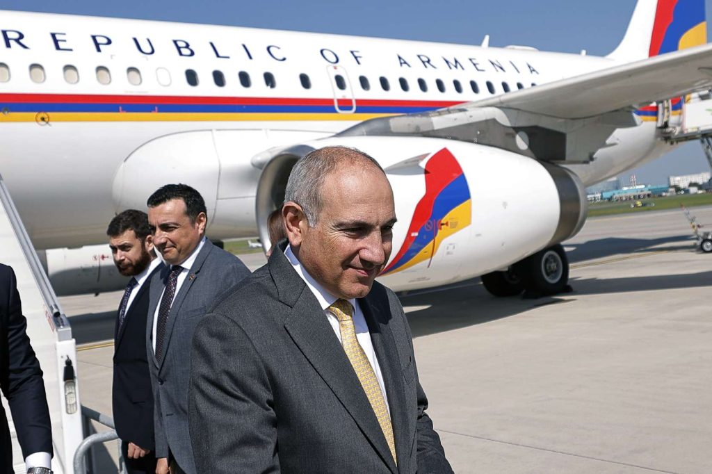 Ermenistan Başbakanı Paşinyan’ın uçağı Azerbaycan hava sahasını kullandı