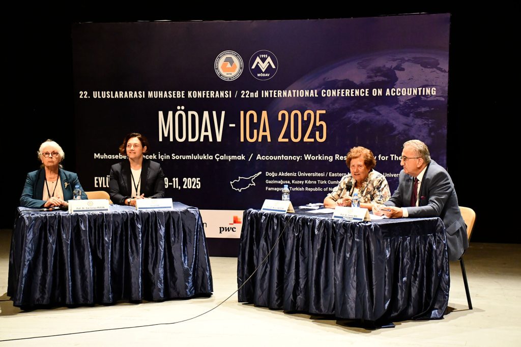 DAÜ’de “22. Uluslararası Muhasebe Konferansı” düzenlendi