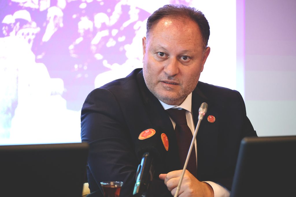 Öztürkler: “Kaderimiz Türkiye ile birdir”