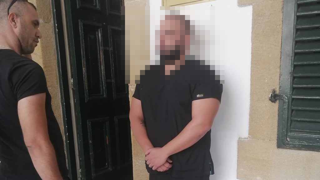 Hastane Kasasında Yolsuzluk: “Kredi Kartından Çekilmiş Gibi Gösteririm” Diyen Zanlı Mahkemeye Çıkarıldı