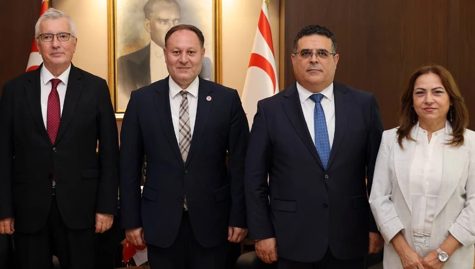 Öztürkler: KKTC izolasyon altında ezilirken, 130’un üzerinde ülkeden öğrenciye ev sahipliği yapıyoruz