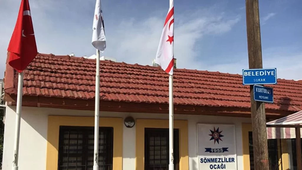 Sönmezliler Ocağı, AP’nin anıt kararını eleştirdi: “Ada’da barış ortamını zehirlemekte”