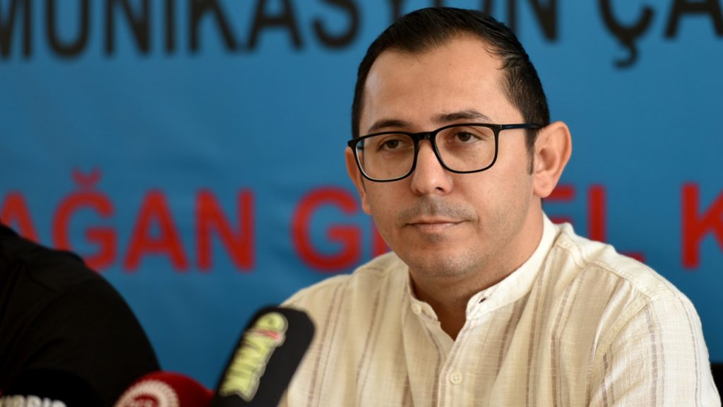 Tel-Sen Başkanı Üredi: “Bu daire halkın son kalesidir. Ve biz o kaleyi teslim etmeyeceğiz”